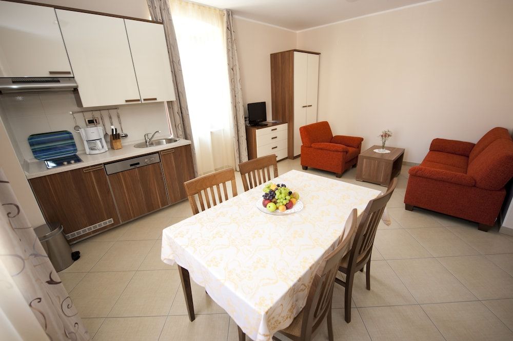 Apartments Vila Piranesi 3