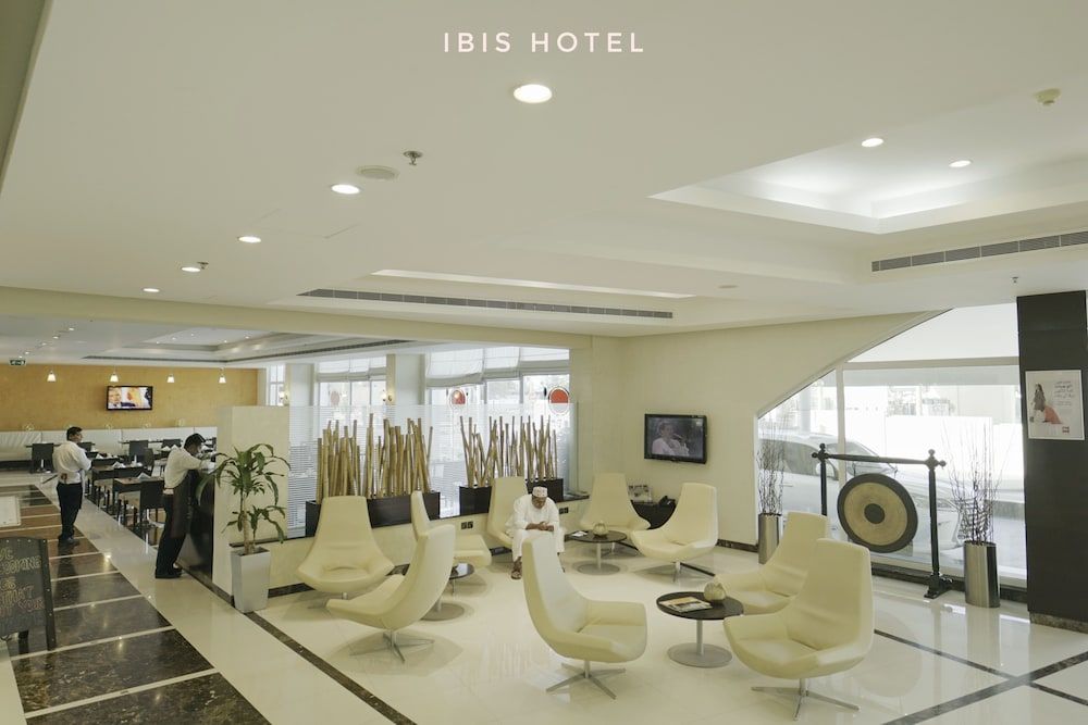 ibis Muscat 3