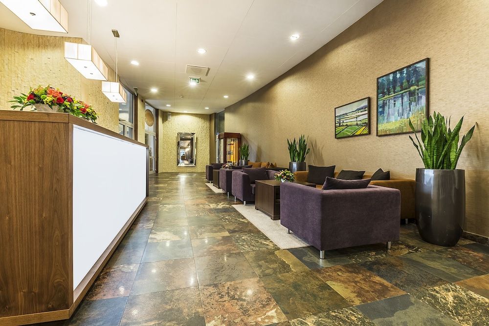 Hotel Victor Pruszków DeSilva 2