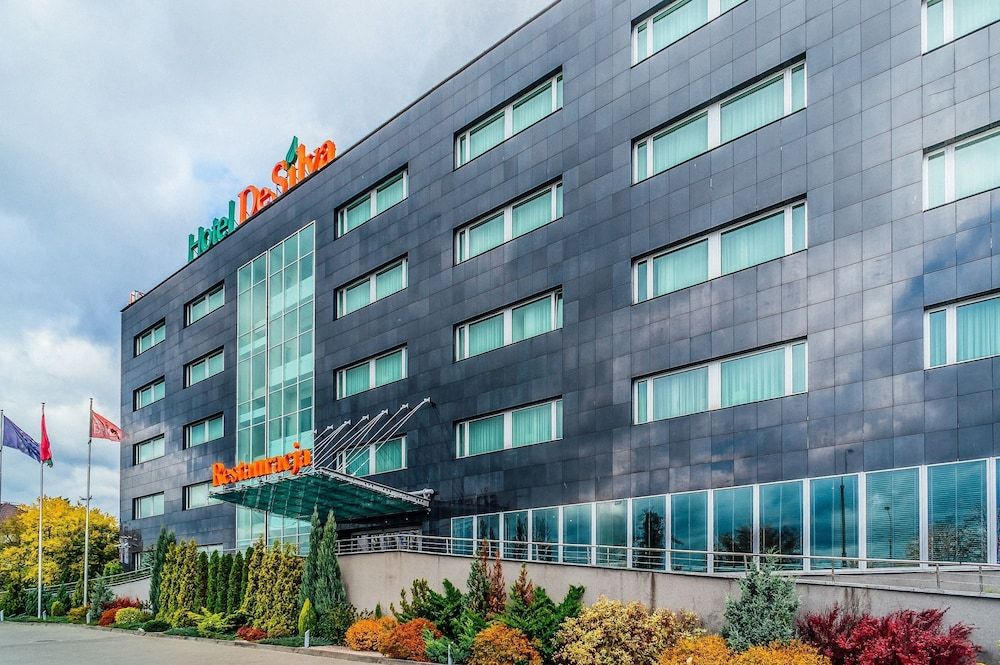 DeSilva Piaseczno 3 estrelas em Piaseczno