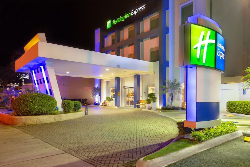 Holiday Inn Express San Jose Forum 1