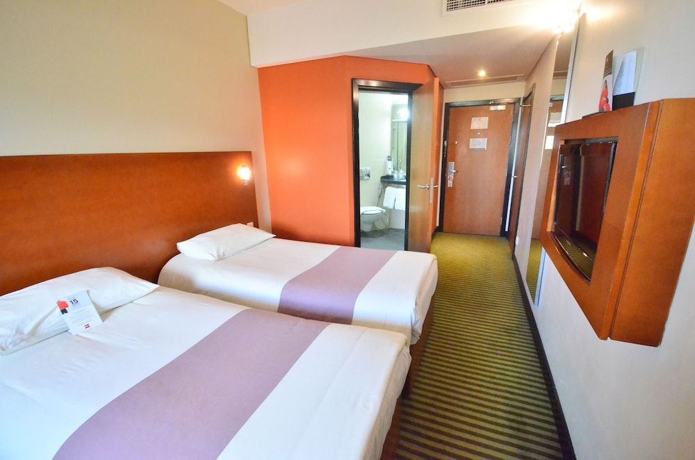 Ibis Amman 3