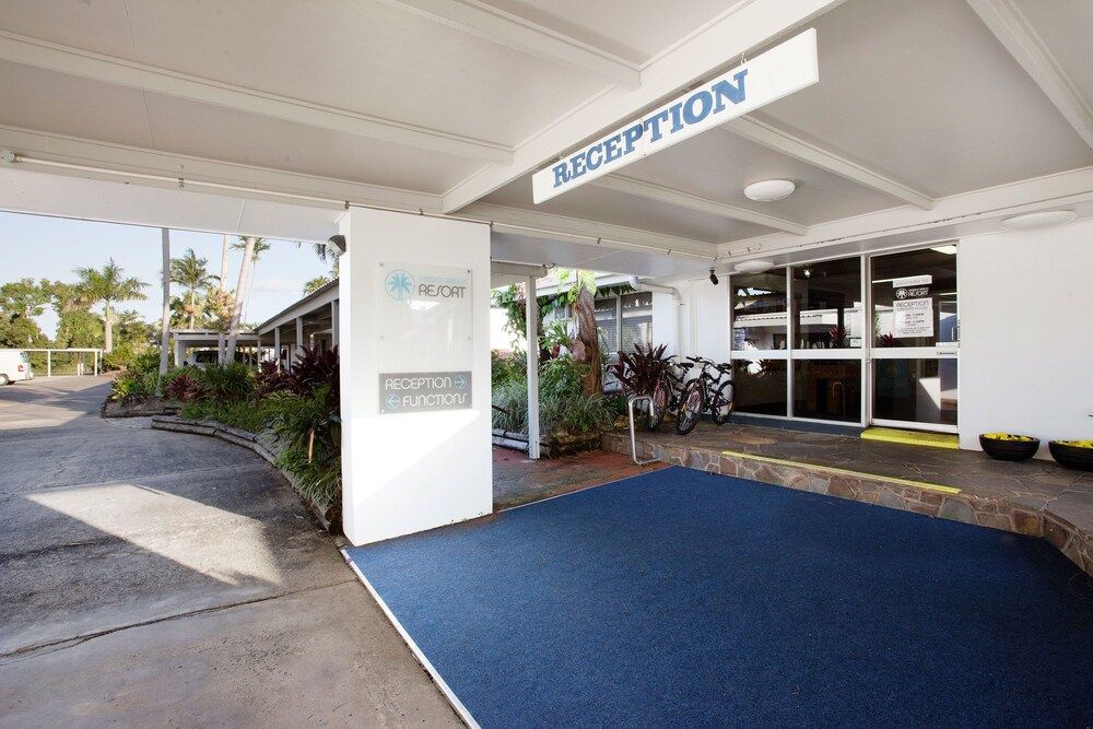 Mission Beach Resort 2