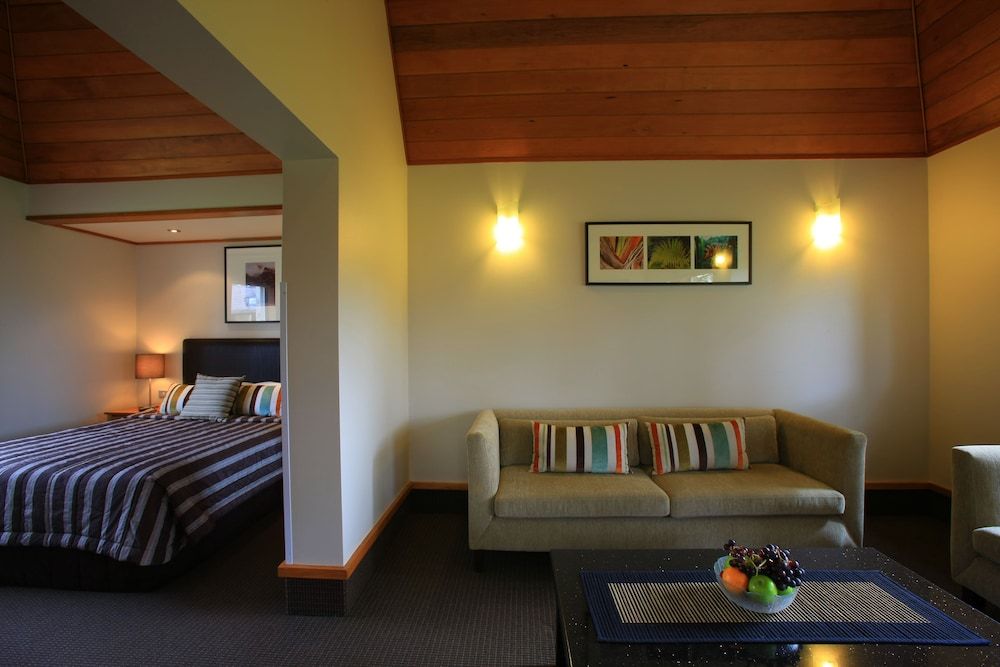 Distinction Te Anau Hotel And Villas 3