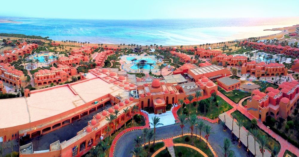 SENTIDO Oriental Dream Resort 5 étoiles à Al-Qusair