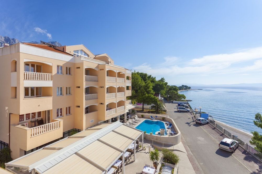 Aparthotel Milenij 4 stelle a Baška Voda