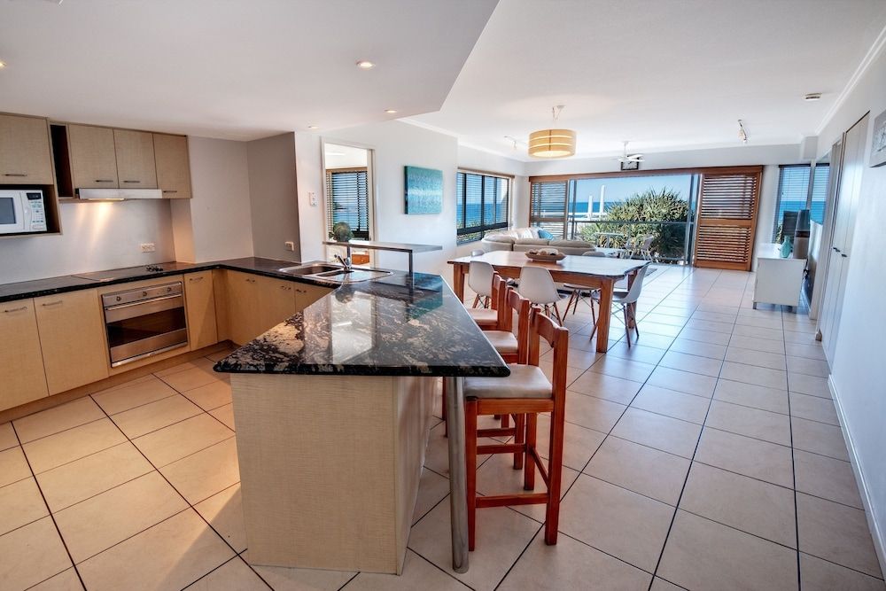 Rolling Surf Resort 3