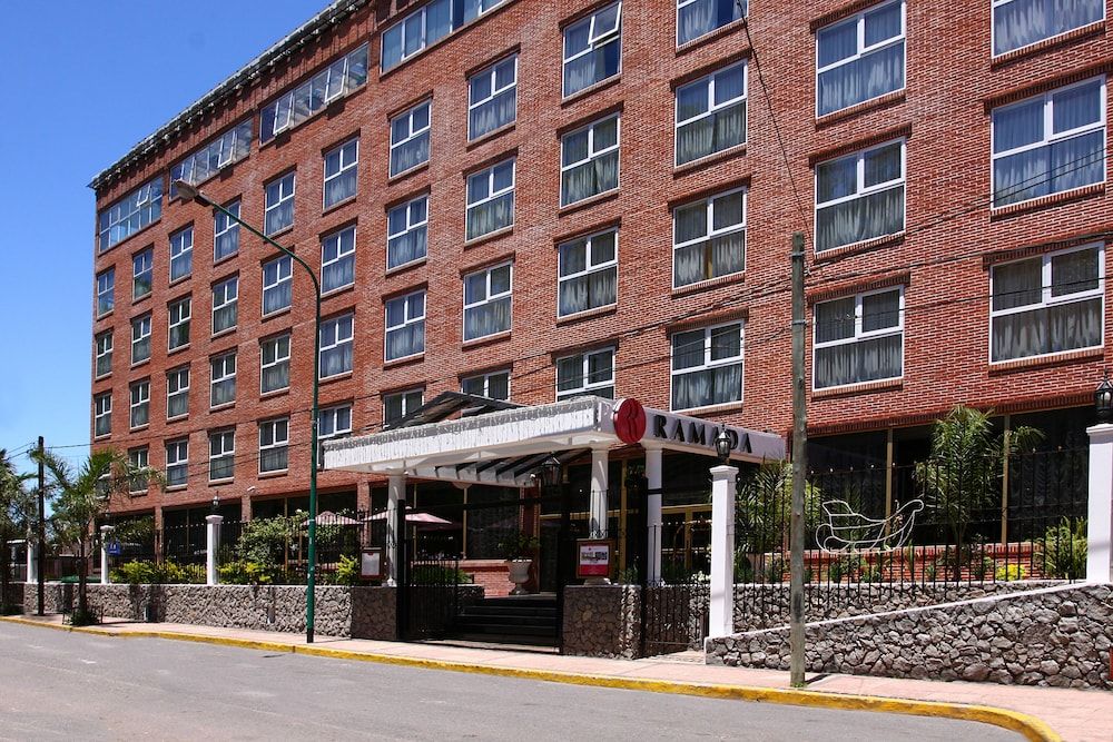 Ramada by Wyndham Buenos Aires Vicente Lopez 4 estrelas em Vicente López