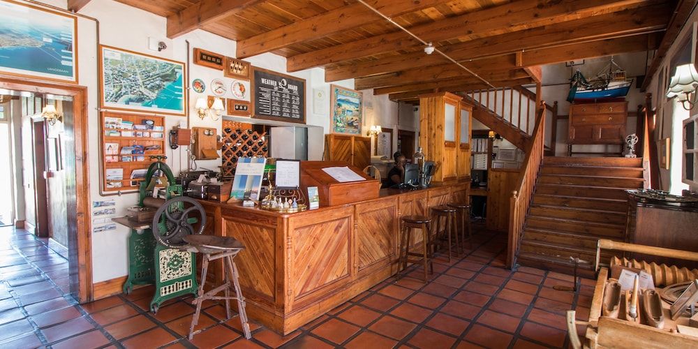 The Farmhouse Hotel 3