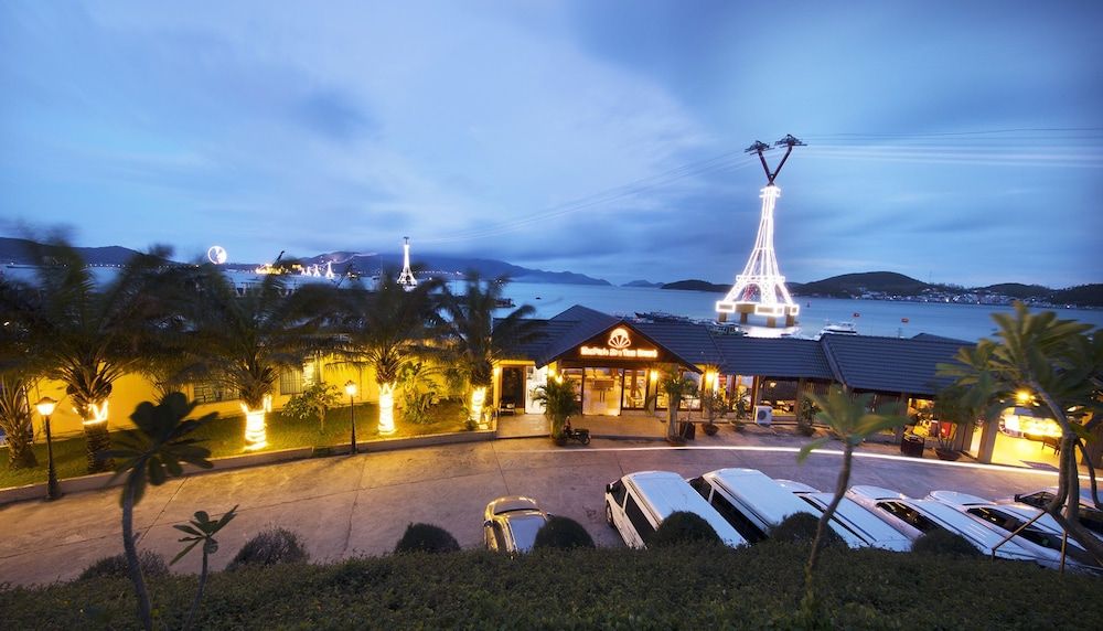 MerPerle Hon Tam Resort 2
