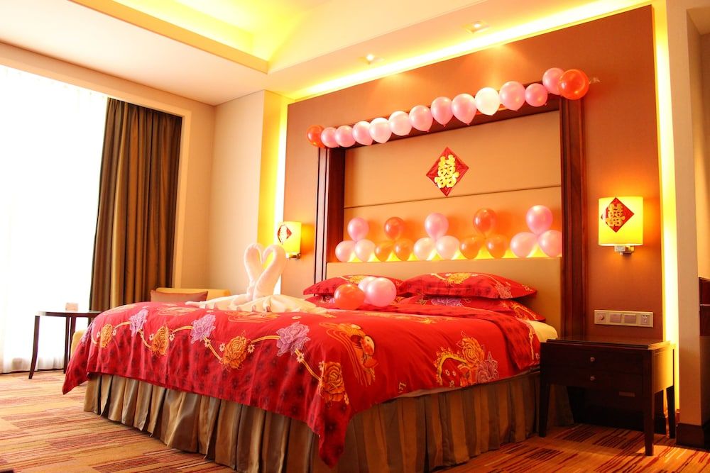 Crowne Plaza Zhongshan Xiaolan 3