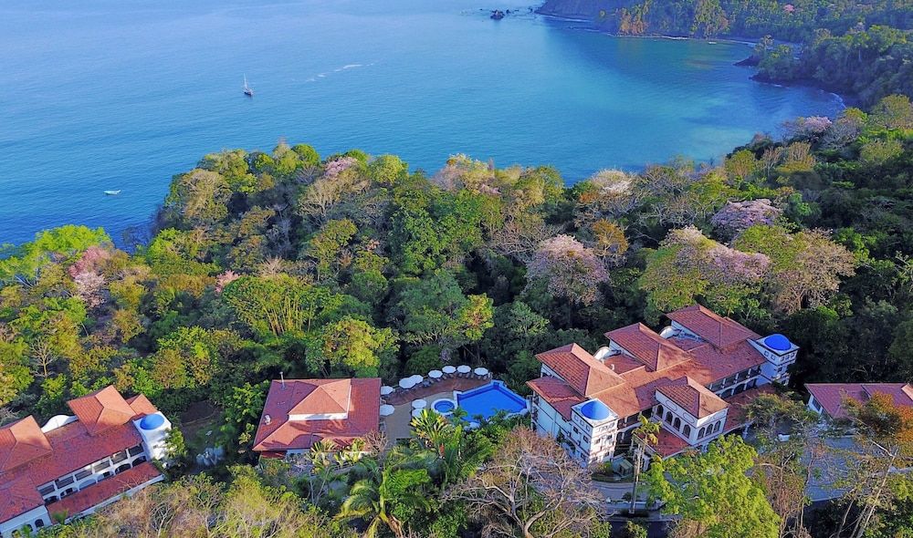 Shana by the Beach Hotel Residence & Spa 1 Shana by the Beach Hotel Residence & Spa 1