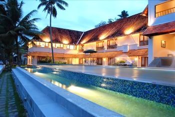 Lemon Tree Vembanad Lake Resort, Kerala