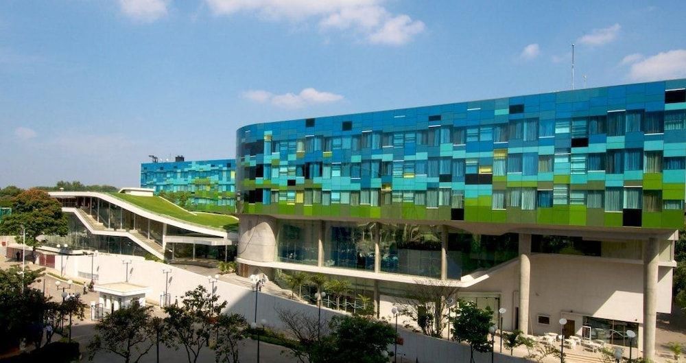 Vivanta Bengaluru, Whitefield 1 Vivanta Bengaluru, Whitefield 1