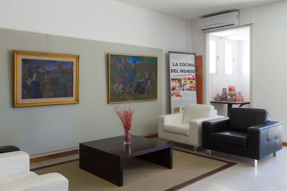 Gran Hotel Fray Bentos 2