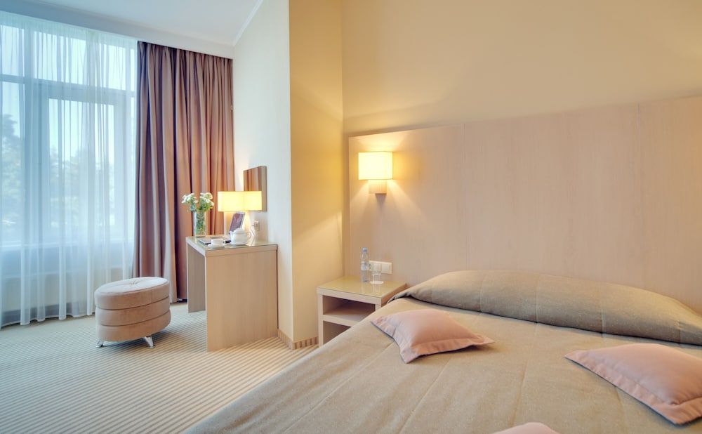 Repino Cronwell Park Hotel 2