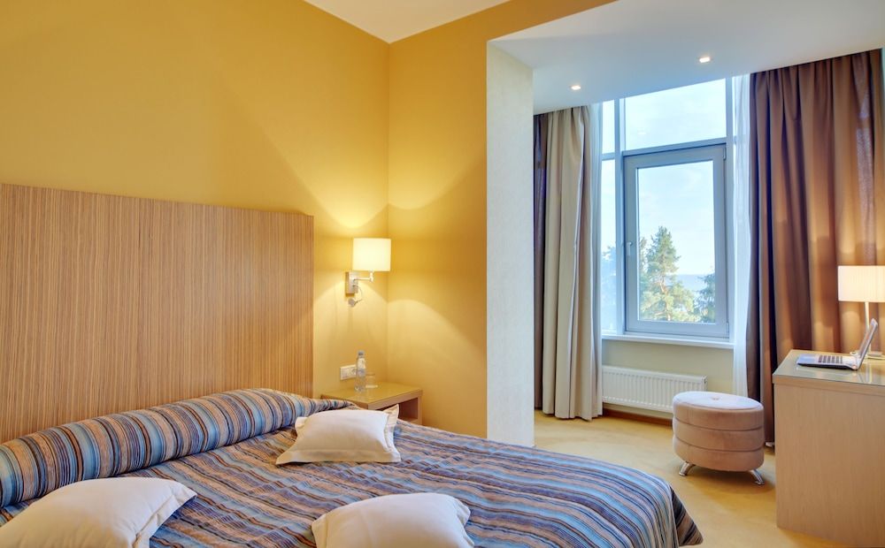 Repino Cronwell Park Hotel 3