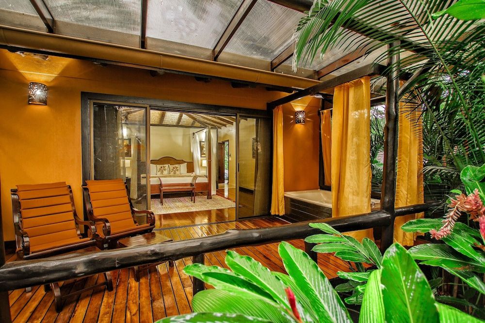 Nayara Resort Spa & Gardens 2