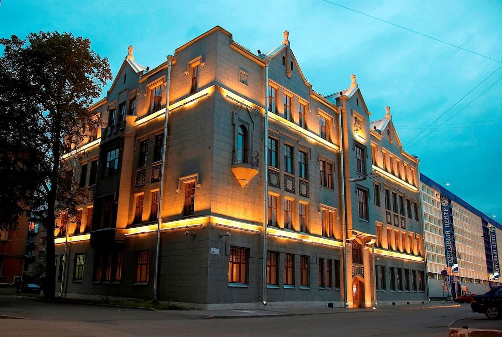 Lancaster Court Hotel 1