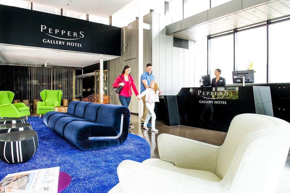 Peppers Gallery Hotel