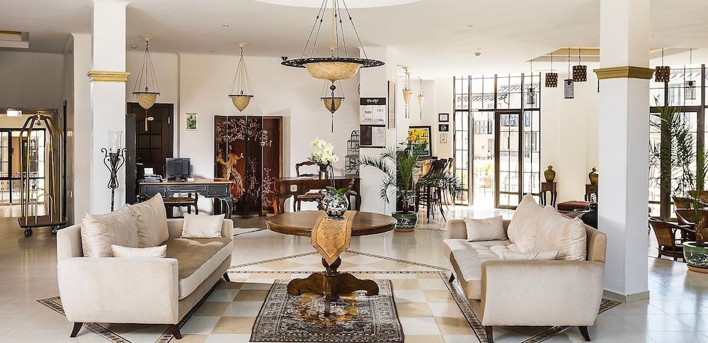 The Cliff Beach & SPA Hotel 2