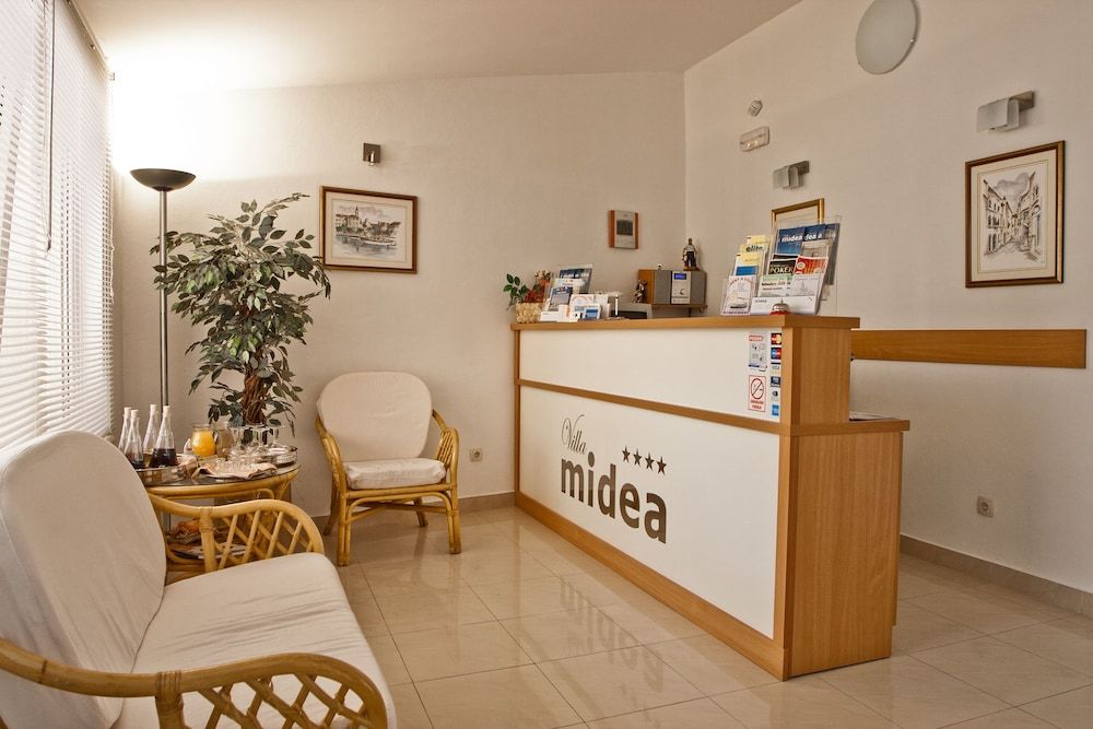 Villa Midea 3