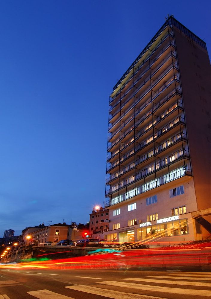 Neboder 3 étoiles à Rijeka
