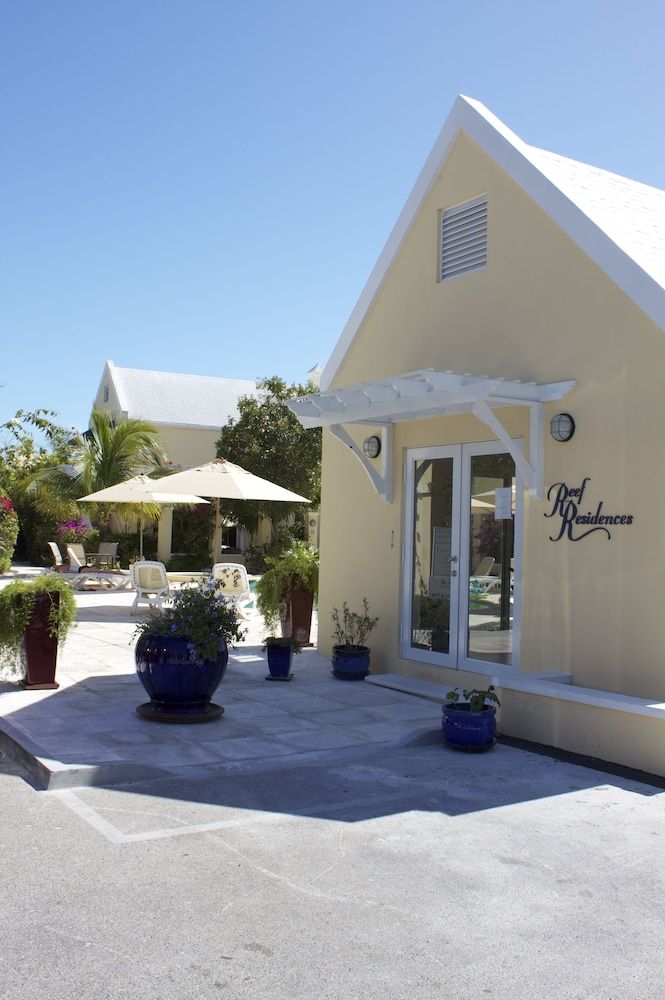 Reef Residences Resort on Grace Bay 2