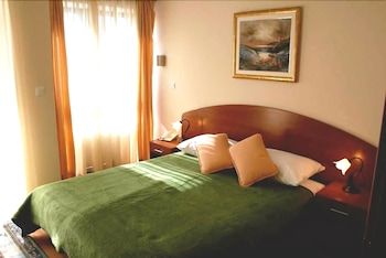 Aparthotel Astoria 3