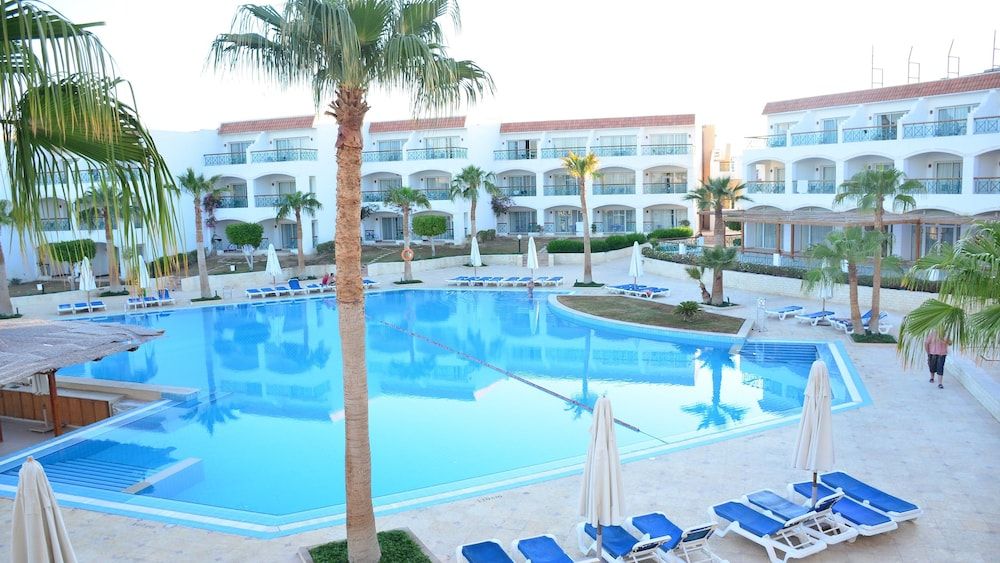 Cyrene Island Hotel 1