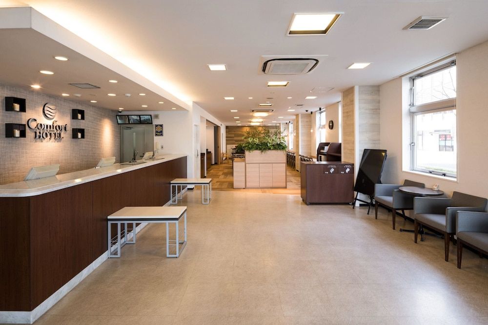 Comfort Hotel Saga 2