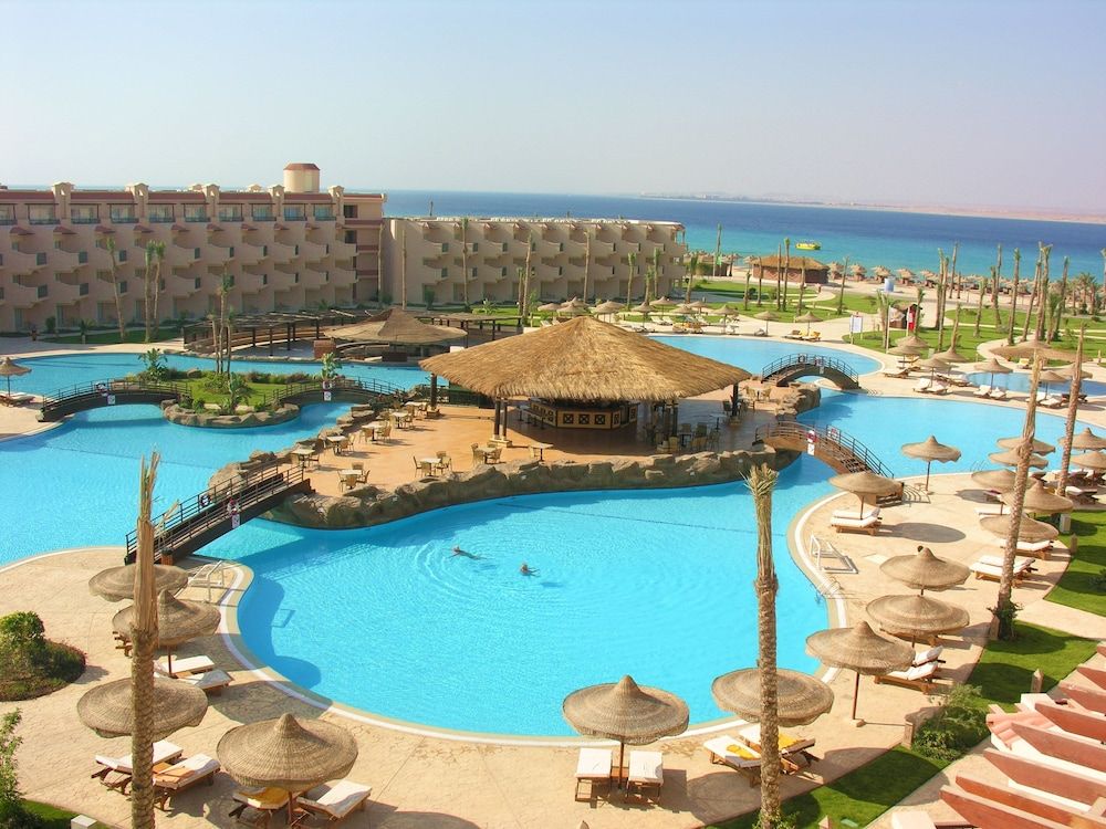 Pyramisa Sahl Hasheesh Resort 1