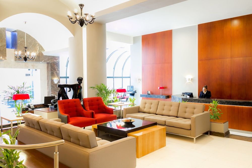 Thunderbird Hotels J.Pardo 2