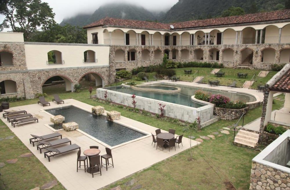 Los Mandarinos Boutique Spa and Hotel