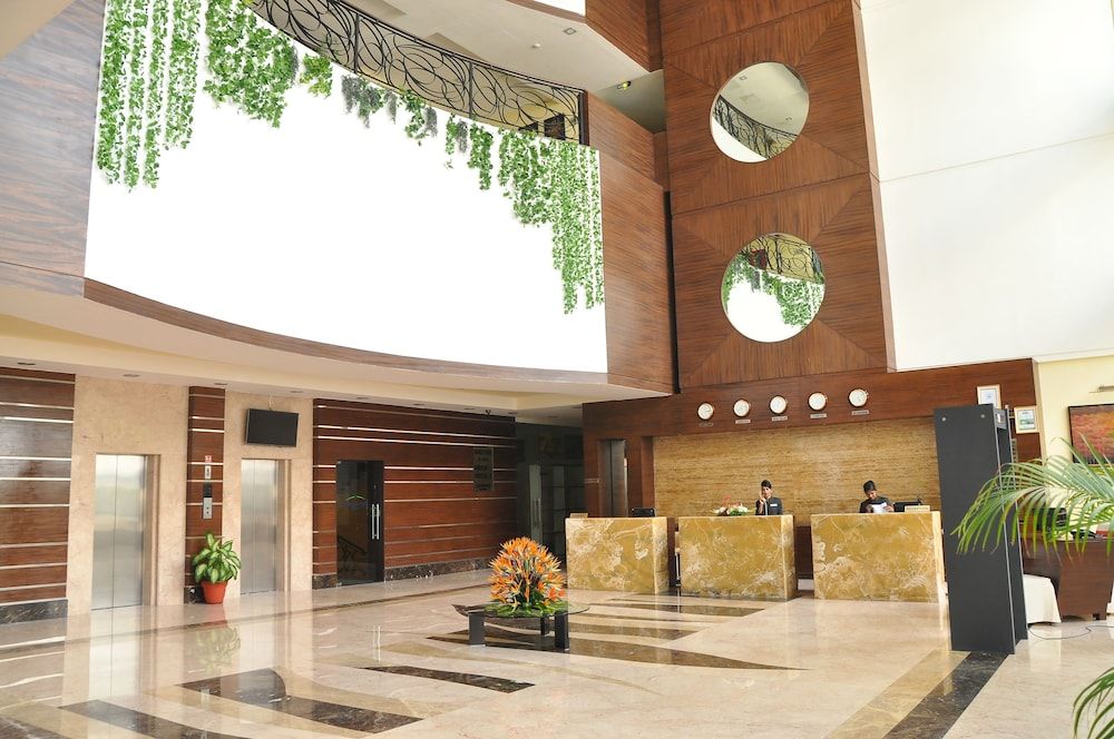 Gokulam Park Sabari OMR Hotel 2