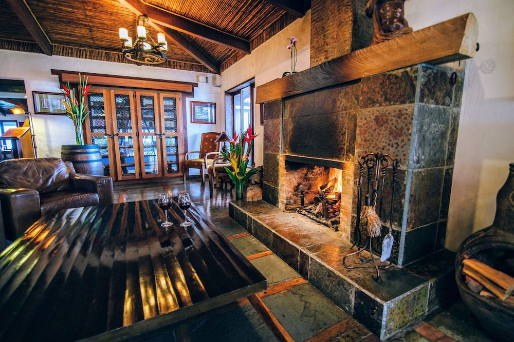 Villa Blanca Cloud Forest Hotel and Nature Reserve 3