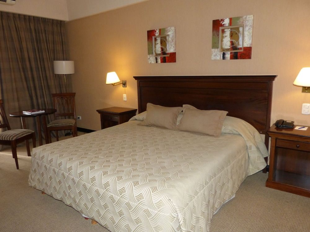 Howard Johnson Resort Pilar 3