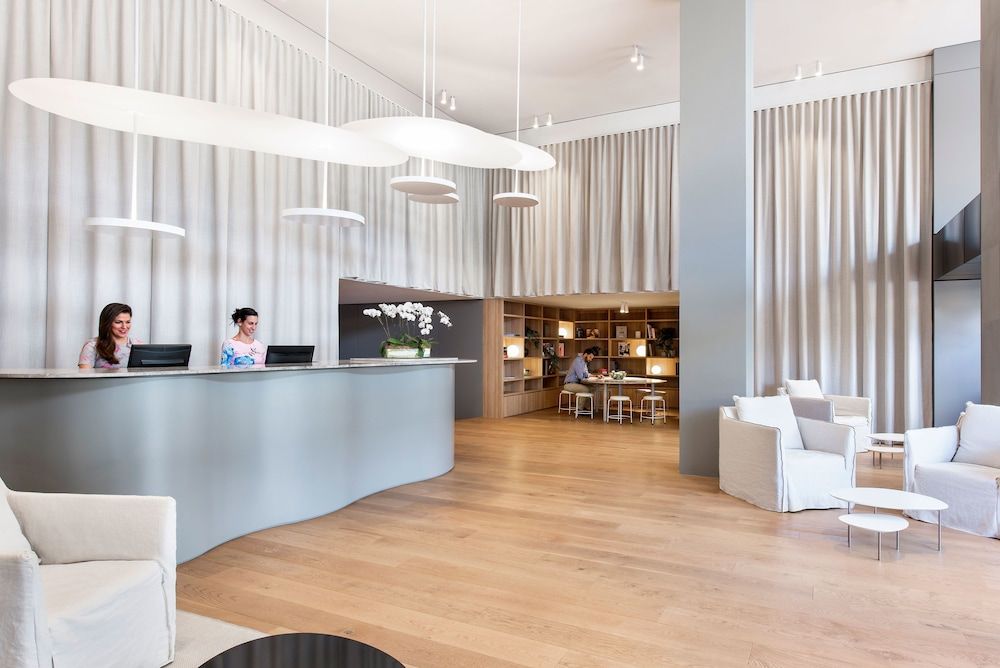 Larmont Sydney by Lancemore 3