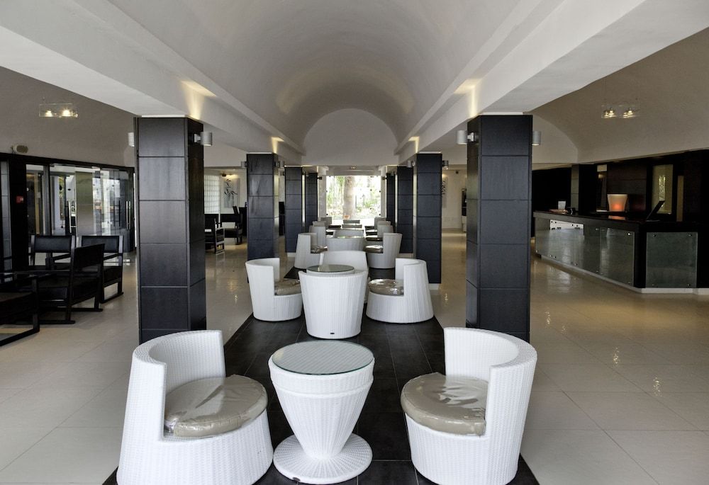 Hôtel Samira Club (Family and Couples Only) 2