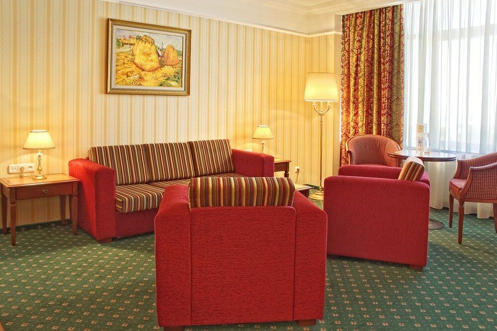 Korston Royal Hotel 3