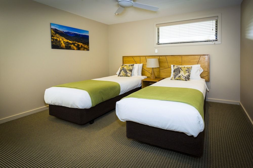 Ramada Resort by Wyndham Wanaka 3