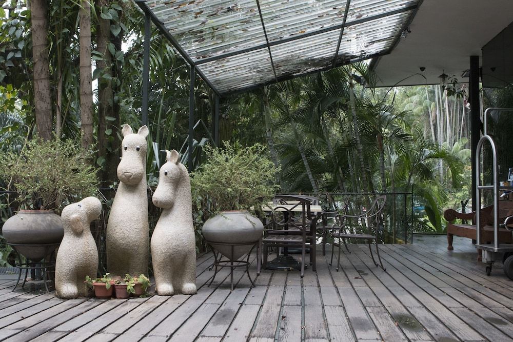 Siloso Beach Resort, Sentosa 2