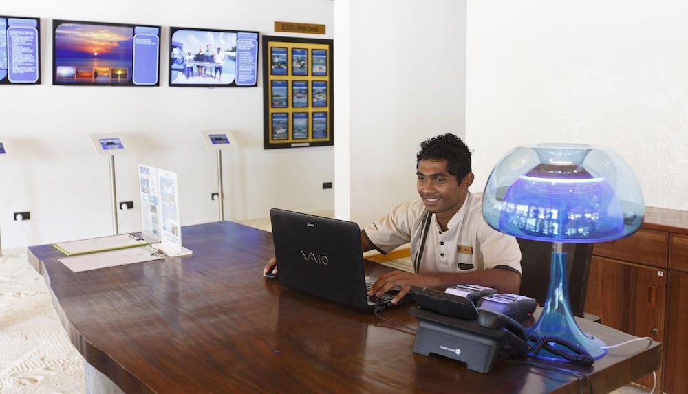 Meeru Island Resort & Spa 3