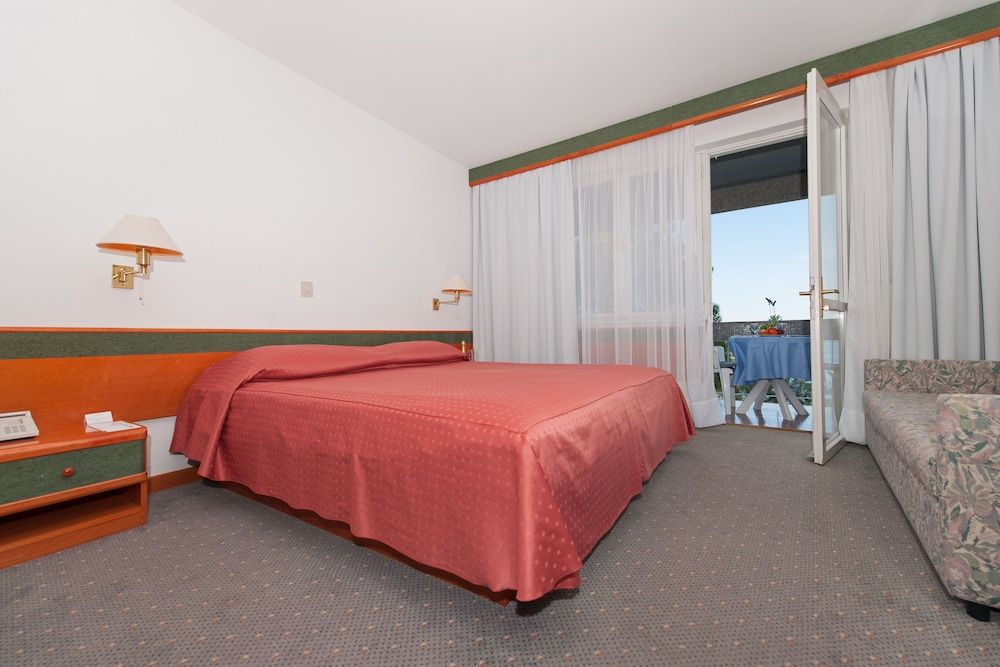 Maistra Select Pineta Hotel 3