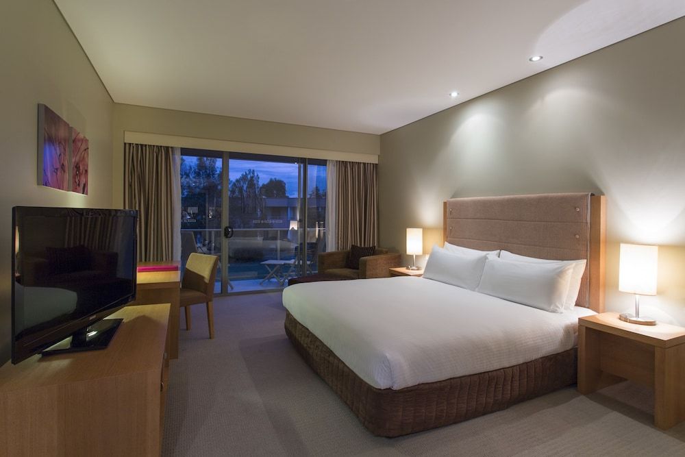 Crowne Plaza Hunter Valley 2