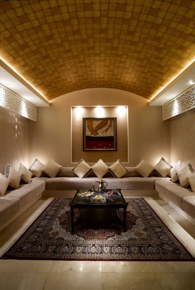 Al Areen Palace and Spa 3