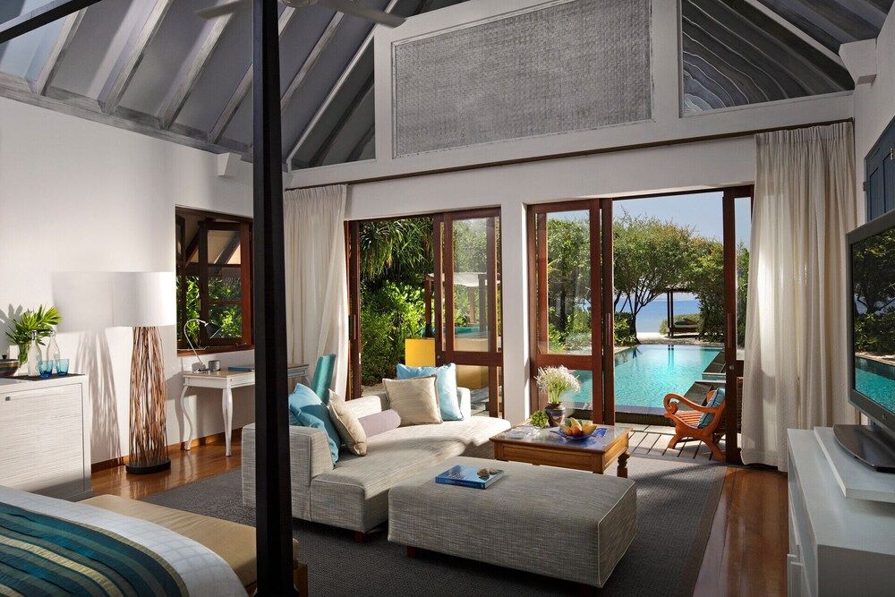 Four Seasons Resort Maldives at Landaa Giraavaru 2