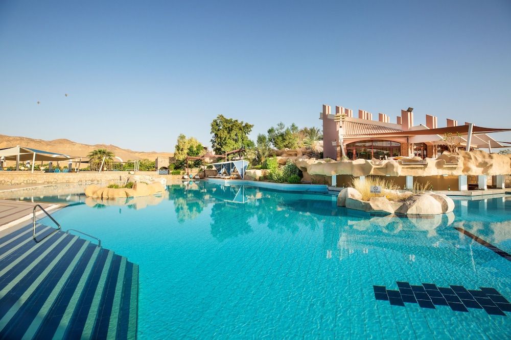 Pyramisa Isis Island Aswan Resort 5 étoiles à Assouan