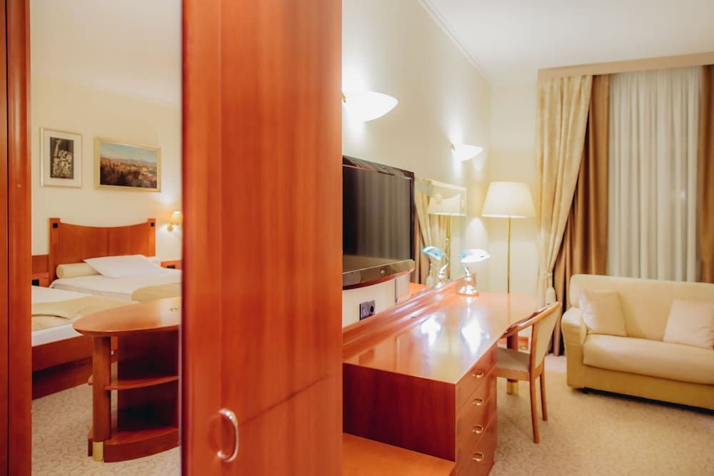 Grand Hotel Union 3 Grand Hotel Union 3