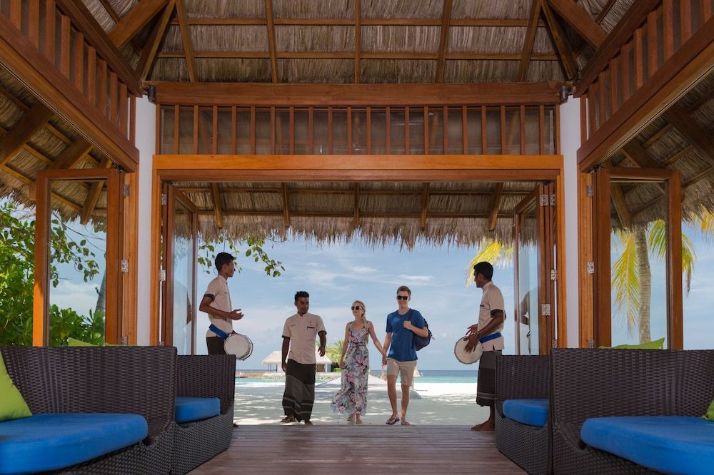 Veligandu Island Resort & Spa 2